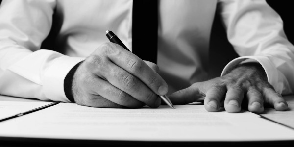 Derecho Inmobiliario / Abogados Inmobiliarios Reus · Desahucios Hipotecarios / Embargos