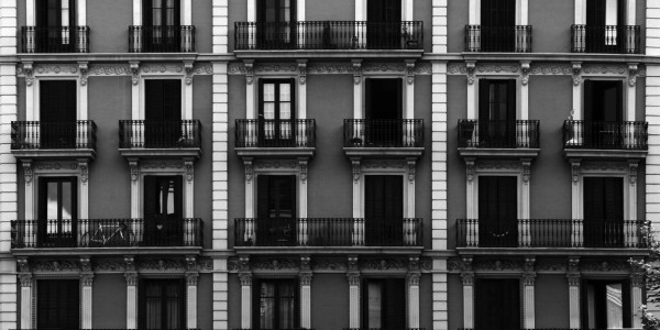 Derecho Inmobiliario / Abogados Inmobiliarios Reus · Reclamación Impagos Comunidades Vecinos / Propietarios